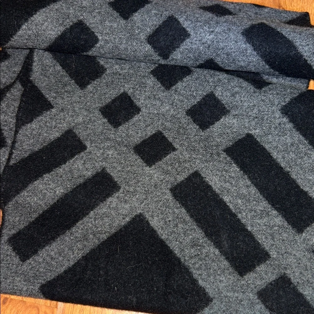 Authentic Vintage Burberrys Label Merino Wool and Cashmere Scarf